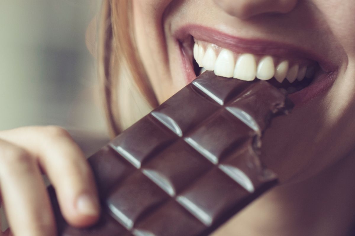 Lire la suite à propos de l’article 5 bienfaits du chocolat : quand le plaisir fait aussi du bien